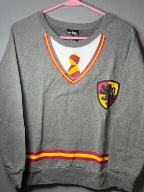 Warner Bros. Gray Crewneck with Red and Gold Gryffindor Crest